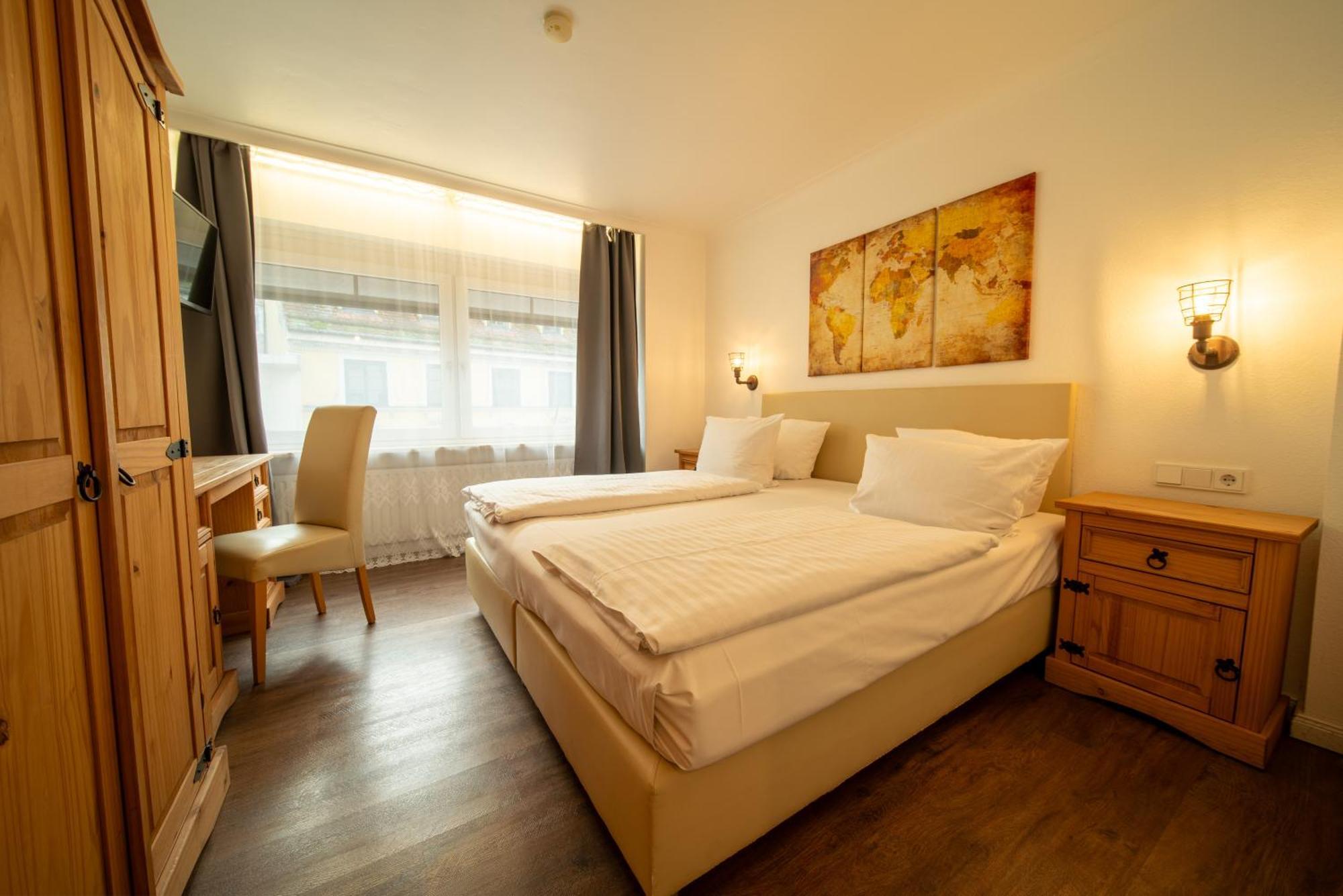 Familienzimmer mit Doppelbett